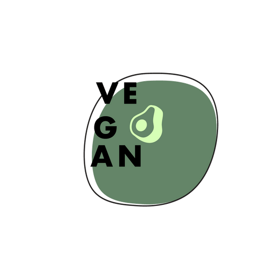 Das Wort VEGAN ist in fetten schwarzen Buchstaben auf einer grünen abstrakten Form mit einer einfachen Zeichnung einer hellgrünen Avocado in der Mitte geschrieben. Der Hintergrund ist weiß.