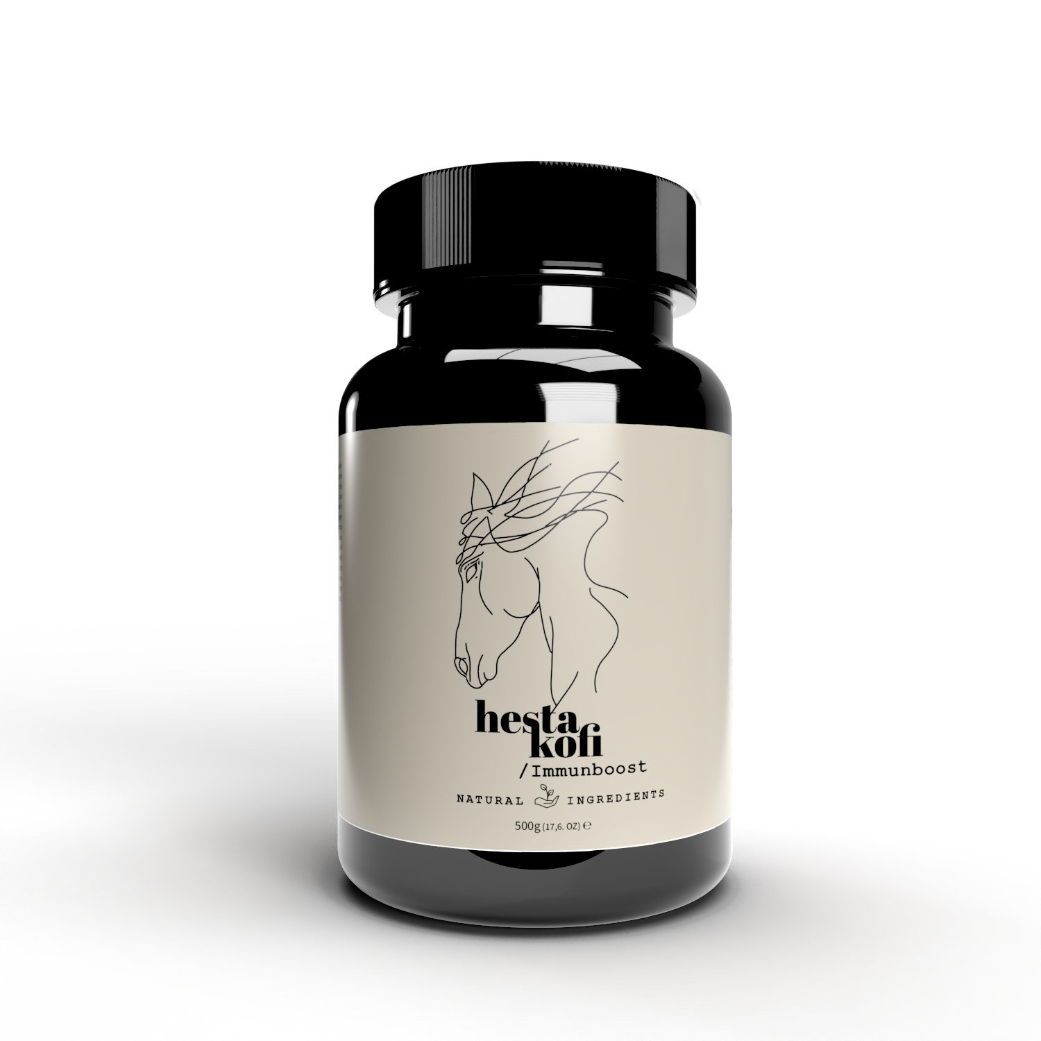 Eine schwarze Ergänzungsflasche mit der Aufschrift Hestakofi Immunboost, die einen Pferdekopf auf einem beigen Etikett zeigt, der vor einem abstrakten Hintergrund mit schwarzen Punkten und Farbverläufen steht - ideal für Sommerekzem und zur Unterstützung des Immunsystems.