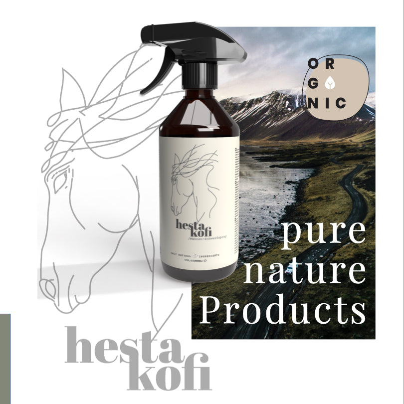 Eine Sprühflasche mit einem Pferd und der Aufschrift Hestakofi Mähnen und Schweifspray steht vor einer Berglandschaft. Der Text hebt "pure nature Products", "ORGANIC" und Brokkolisamenöl als wichtigsten natürlichen Inhaltsstoff hervor.